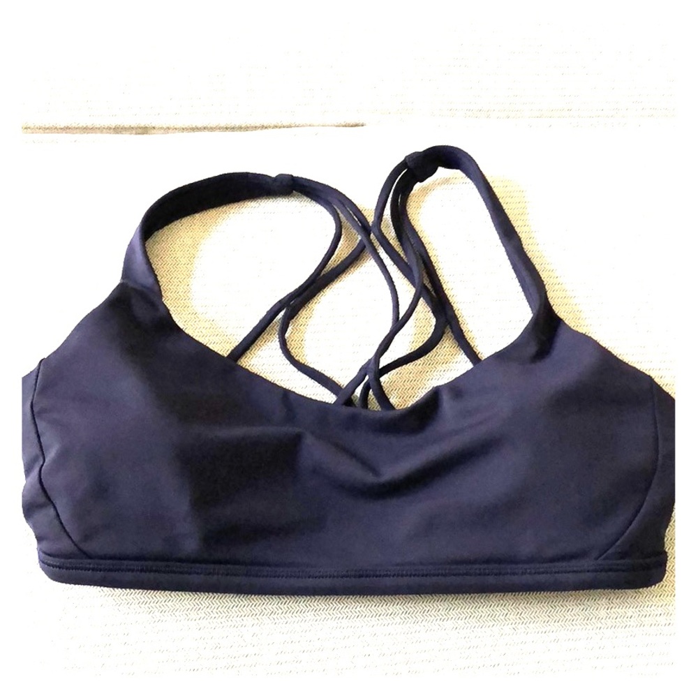Lululemon Free To Be Zen Bra